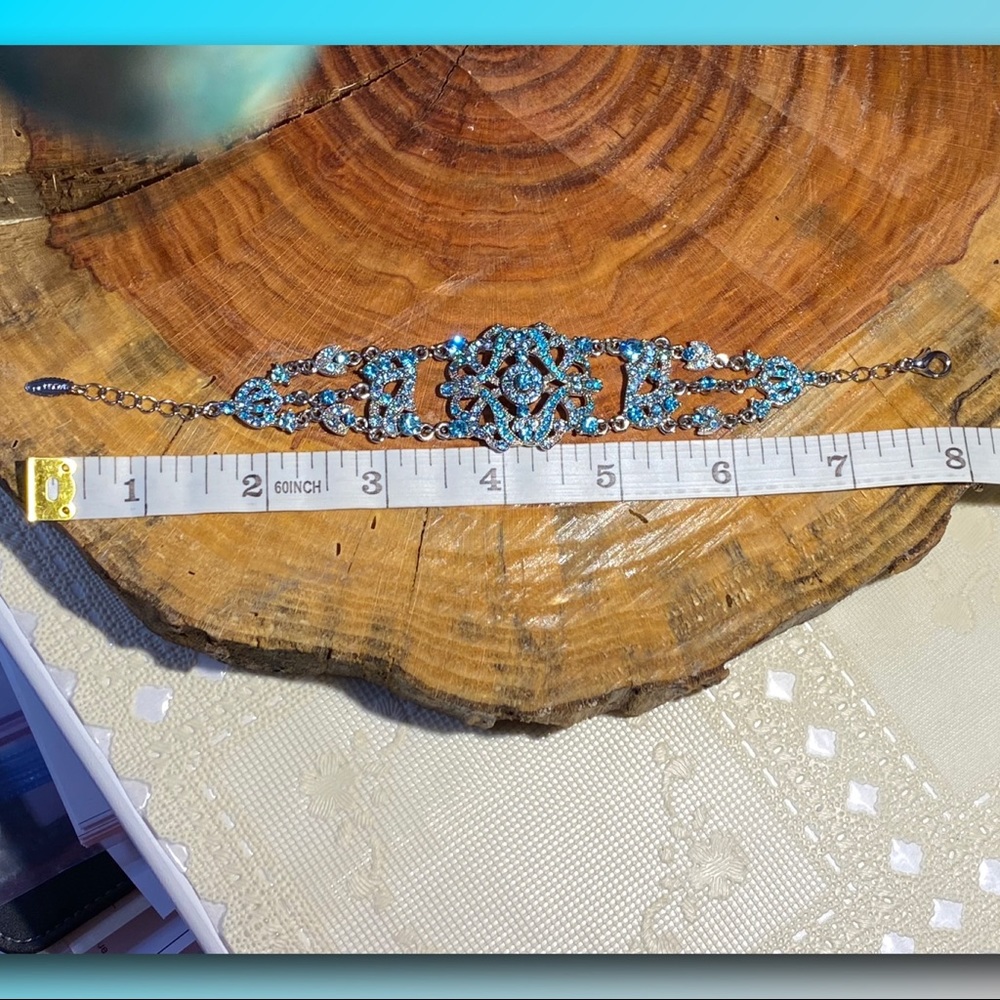 VLMC Vintage Victorian Style Bracelet / Aquamarine Colored / Blue / Adjustable - Picture 5 of 13